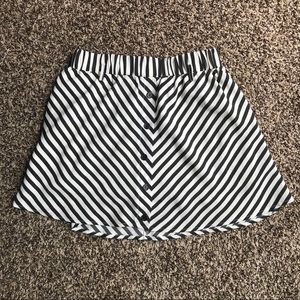 Black and white a line skirt